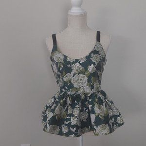 Sunday in Brooklyn Top M